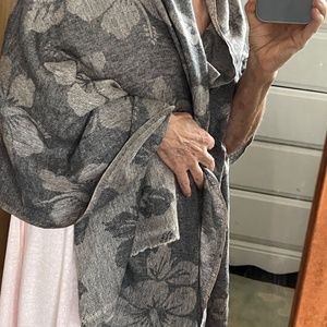 100% Cashmere from Nepal Very Large Wrap